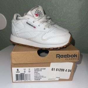 All White Reebok Classic Leather Shoes - Infant - Size 6
